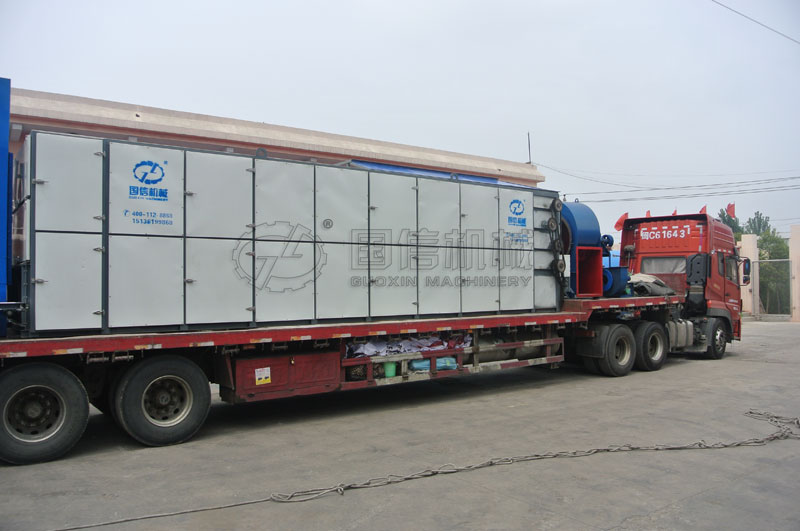 河南周口客戶訂購的一臺(tái)9米4層網(wǎng)帶式黃蜀葵烘干機(jī)發(fā)貨圖片